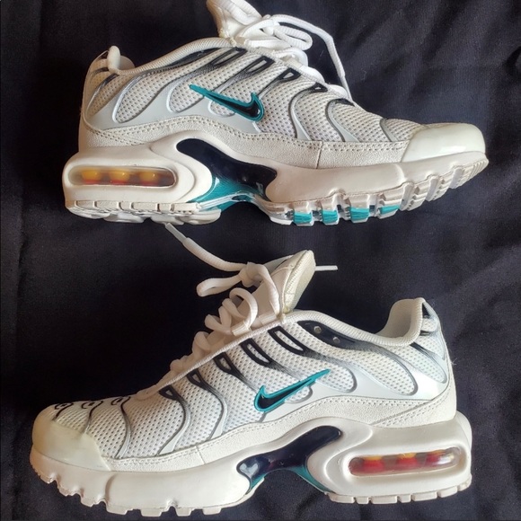 Nike Air Max Plus - Picture 4 of 6